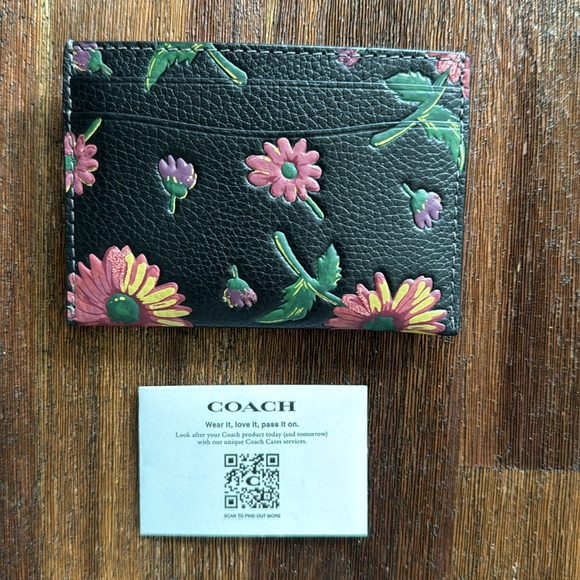 Coach, Card Holder - Picture 2 of 3